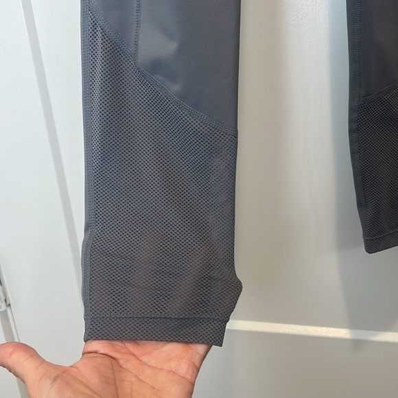 Nike Dri-FIT Gray Leggings size XS. NWOT! In perfect condition! - Picture 6 of 9